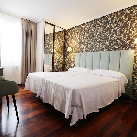 Hosteria De Adarzo Auto Check ซานตานเดร์ ภายนอก รูปภาพ