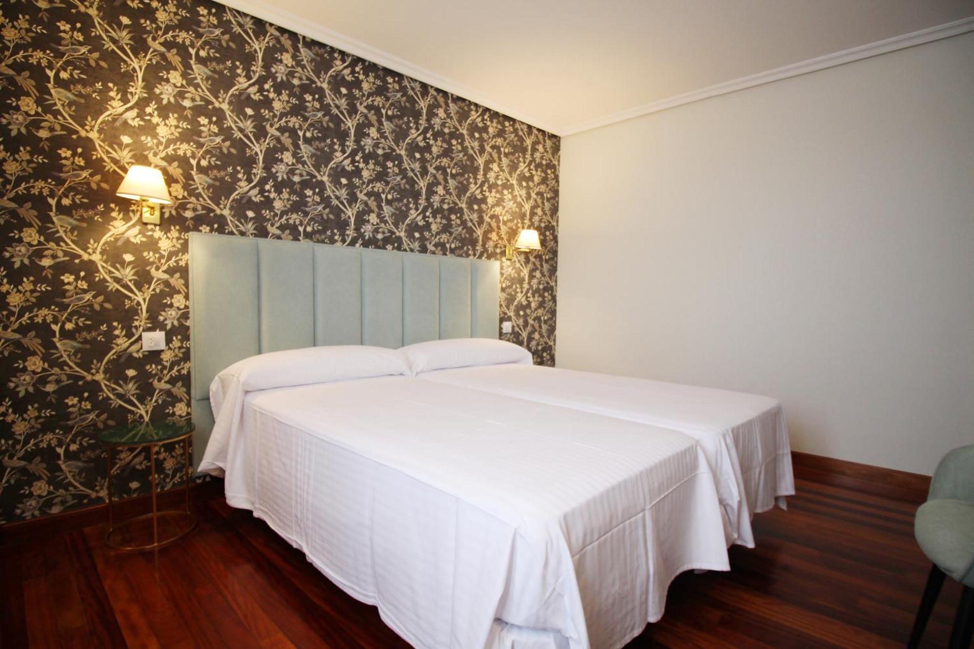 Hosteria De Adarzo Auto Check ซานตานเดร์ ภายนอก รูปภาพ